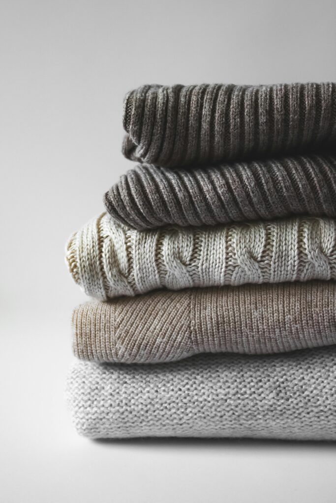 Natural vs. Synthetic Fabrics: Why Your Clothes Matter